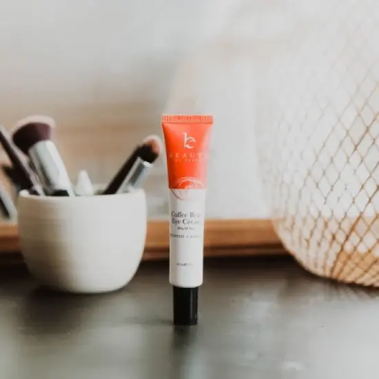 Beauty by Earth Coffee Bean Eye Cream image {2}