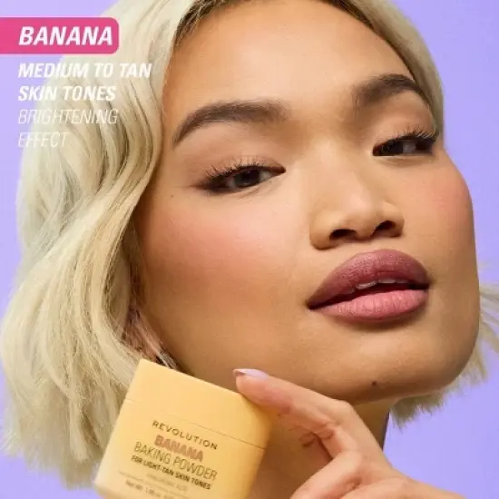 Makeup Revolution Loose Baking Powder - 1.05oz image {3}