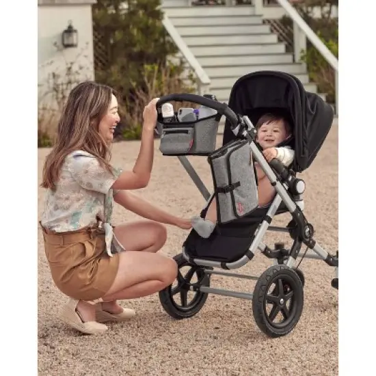 Skip Hop Pronto Baby Changing Station & Diaper Clutch image {10}