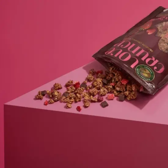 Nature's Path Love Crunch Dark Chocolate & Red Berries Granola image {2}