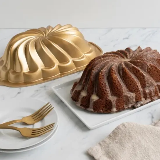 Nordic Ware Pirouette Loaf Pan image {3}
