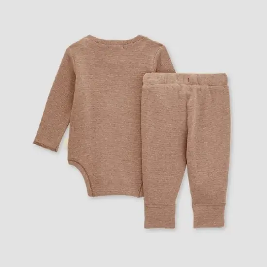 Burt's Bees Baby&reg; Boys' Thermal Bodysuit & Pant Set image {1}