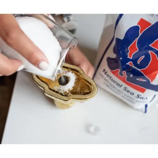 Seven20 Star Wars C-3PO and R2-D2 Ceramic Shaker Set with Sandcrawler Display Tray image {4}