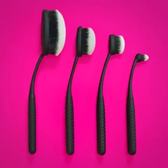 MODA Brush Pro Face Perfecting 4pc Makeup Brush Kit, Includes Foundation, Contour, and Concealer Makeup Brushes image {3}