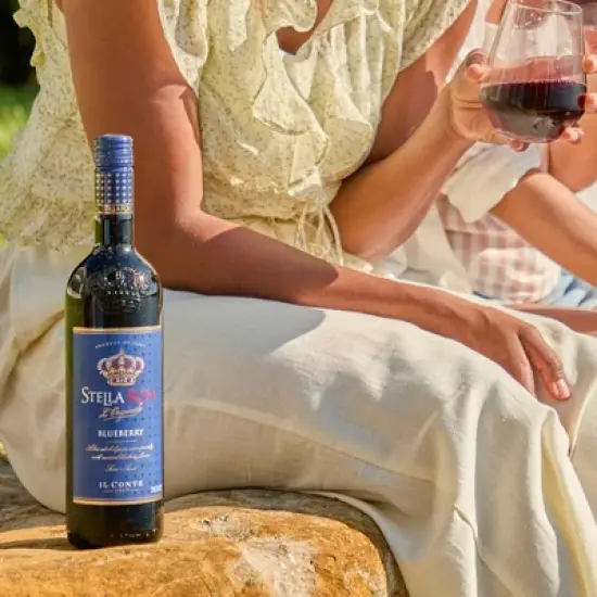 Stella Rosa Blueberry Fruit Wine - 750ml Bottle image {12}