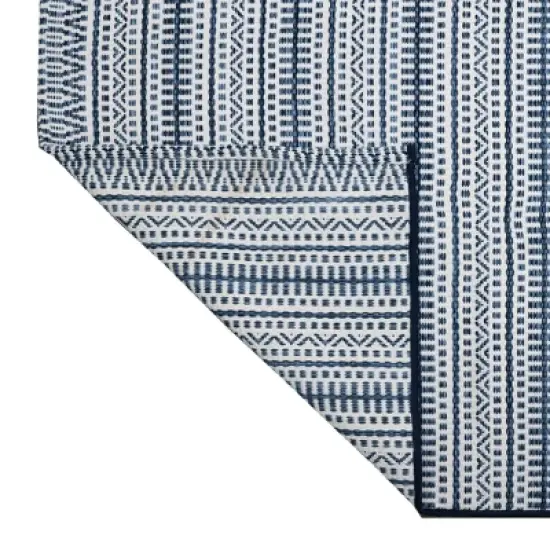 Pattern Stripe Outdoor Rug Blue - Threshold image {2}