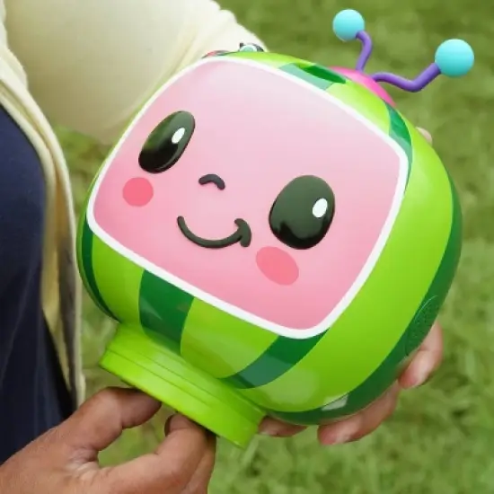 Cocomelon Musical No Spill Bubble Maker image {5}