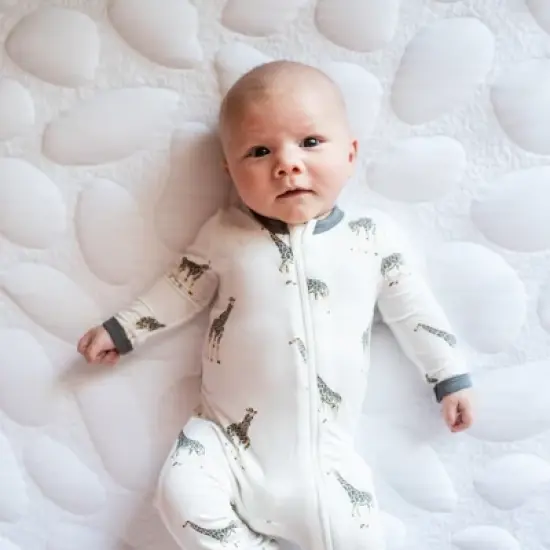 Zippered Romper in Giraffe image {3}