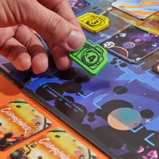 Hasbro Gaming Cosmolancer Board Game image {5}