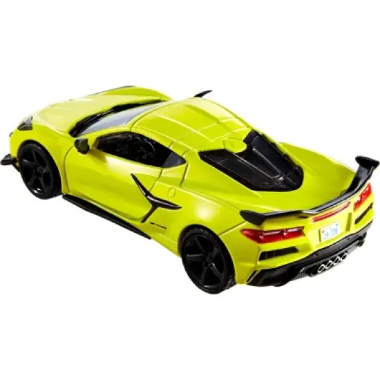 Hot Wheels Premium '23 Corvette Z06 - 1:43 Scale image {4}