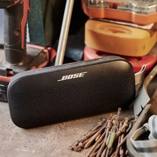 Bose SoundLink Flex Portable Bluetooth Speaker image {5}