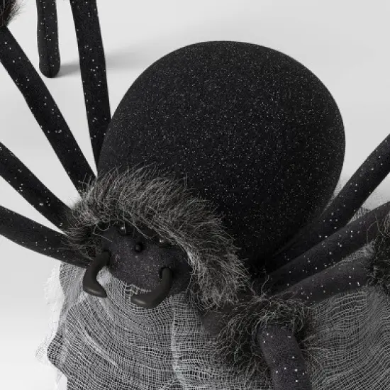 30" Jumping Spider Halloween Decorative Prop - Hyde and EEK! Boutique&trade; image {3}