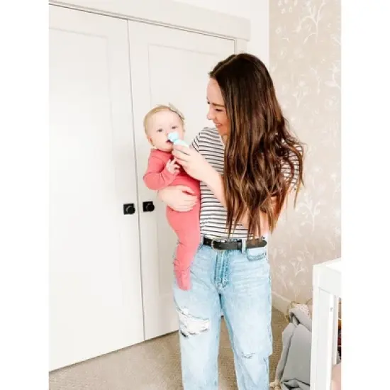 oogiebear Bulb Aspirator Handheld Baby Nose Cleaner for Newborns, Infants, and Toddlers image {7}