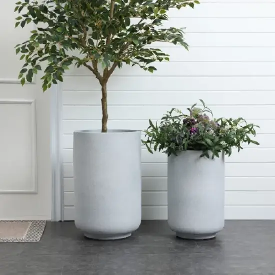 LuxenHome Concrete-Look Planter &ndash; Gray Round MgO Pot with Drainage Hole image {4}