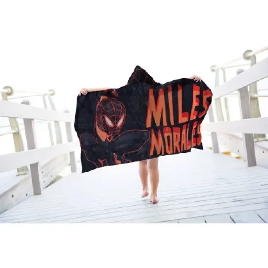 Spider-Man: Miles Morales Hooded Towel image {3}