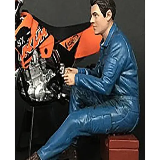 Mechanic Michael Figurine for 1/12 Scale Motorcycle Models by American Diorama image {2}