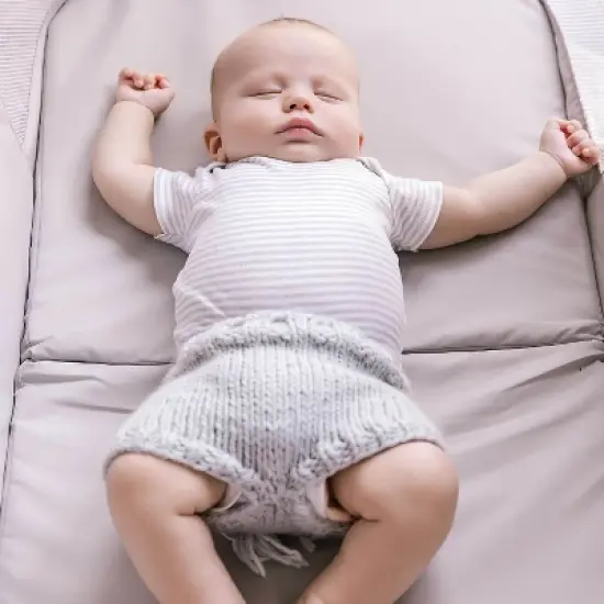 Ingenuity Crosby Foldaway Rocking Bassinet - Crosby image {5}