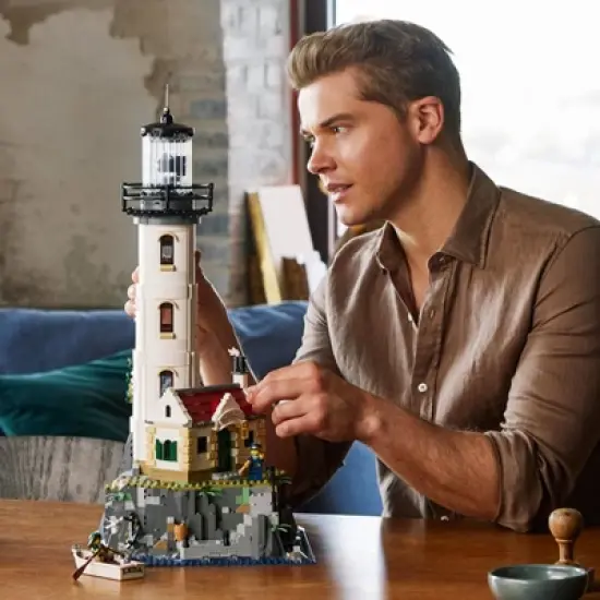 LEGO Ideas Motorized Lighthouse Model Building Kit 21335 image {2}