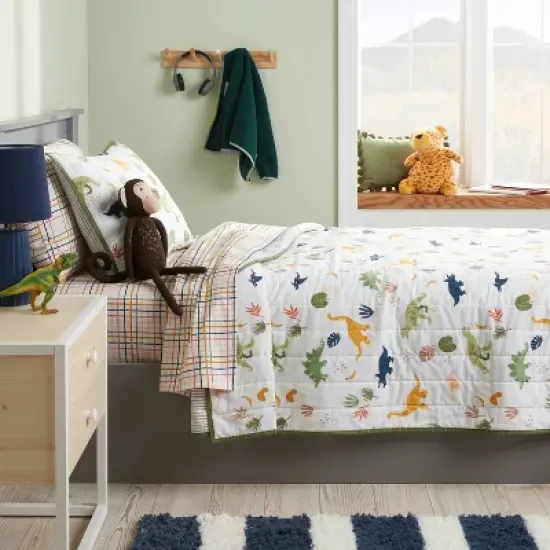 Dinosaur Poly Cotton Reversible Kids' Quilt - Pillowfort&trade; image {1}