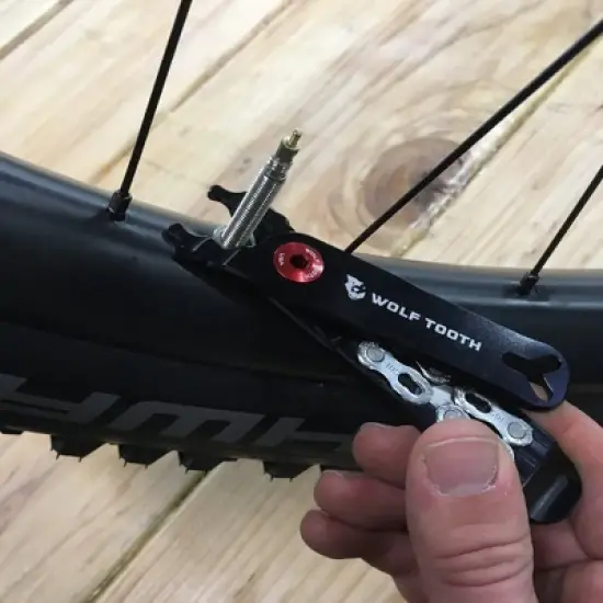 Wolf Tooth Master Link Combo Pliers with Purple Bolt image {3}