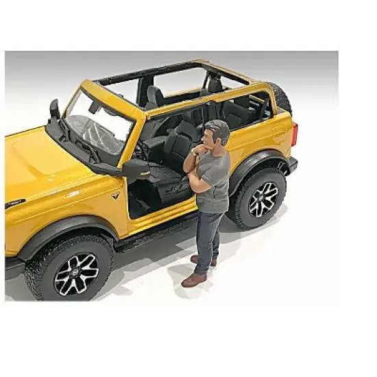 "The Dealership" Customer III Figurine for 1/24 Scale Models by American Diorama image {1}