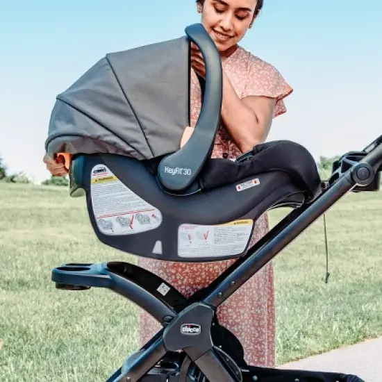 Chicco KeyFit 30 ClearTex Infant Car Seat image {3}