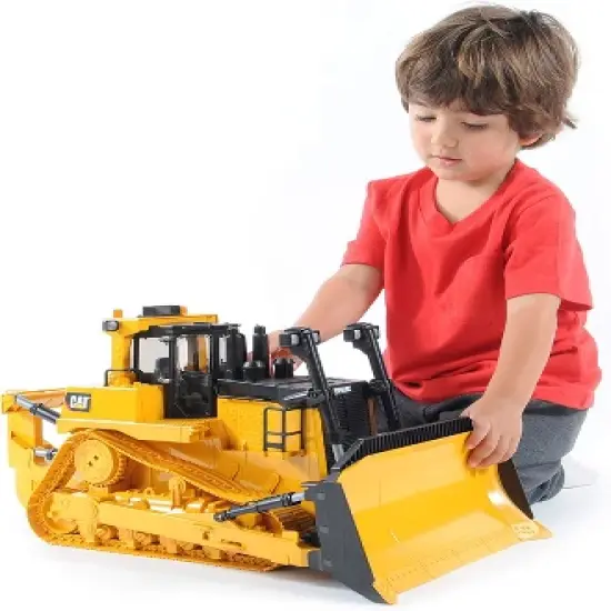 Bruder CAT Large Track-Type Tractor image {3}