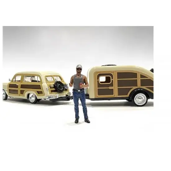 "Campers" Figure 5 for 1/24 Scale Models by American Diorama image {1}