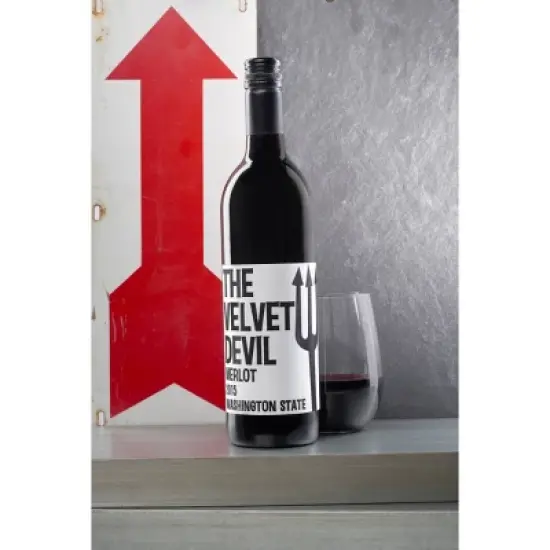 The Velvet Devil Merlot Red Wine by Charles Smith - 750ml Bottle image {2}