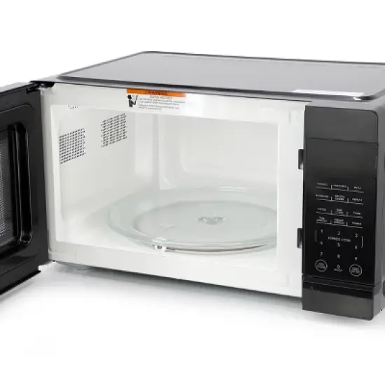 Galanz 1.1 Cu Ft. 1000 Watt Counter Top Microwave Oven in Black image {4}