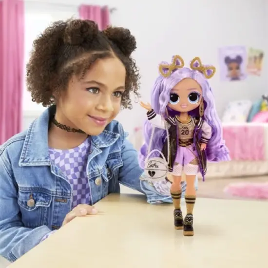 L.O.L. Surprise! OMG Sports Doll S3 Sparkle Star Fashion Doll image {1}