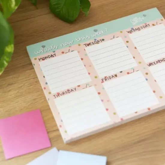 Undated Smiley Weekly Deskpad - Callie Danielle image {3}