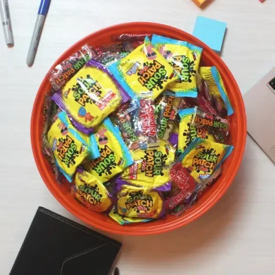 Halloween Sour Patch Kids & Swedish Fish - 49.12oz image {3}