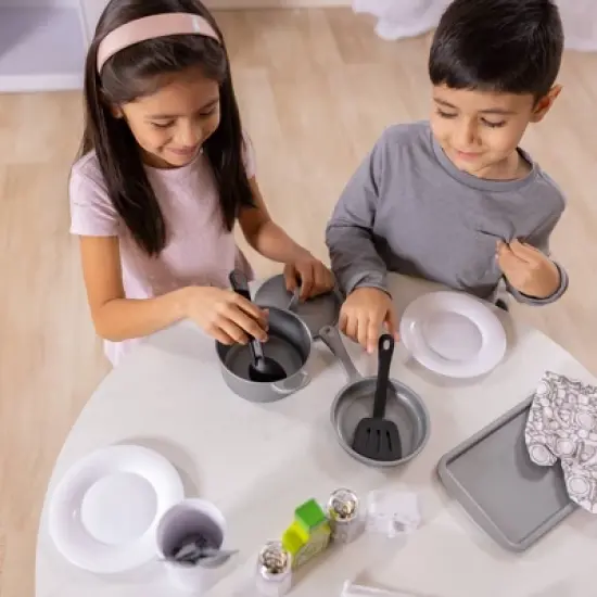 Melissa & Doug Kitchen Accessory Set image {4}