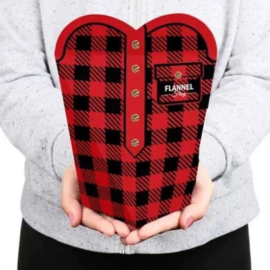Big Dot of Happiness Flannel Fling Before the Ring - Buffalo Plaid Bachelorette Party Favors - Gift Heart Shaped Favor Boxes for Women - Set of 12 image {3}