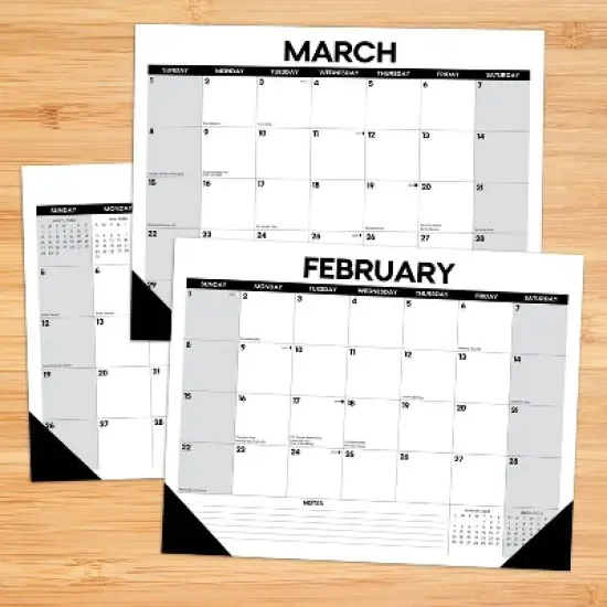 Willow Creek Press 22"x17" 2026 Basic Large Monthly Deskpad image {1}