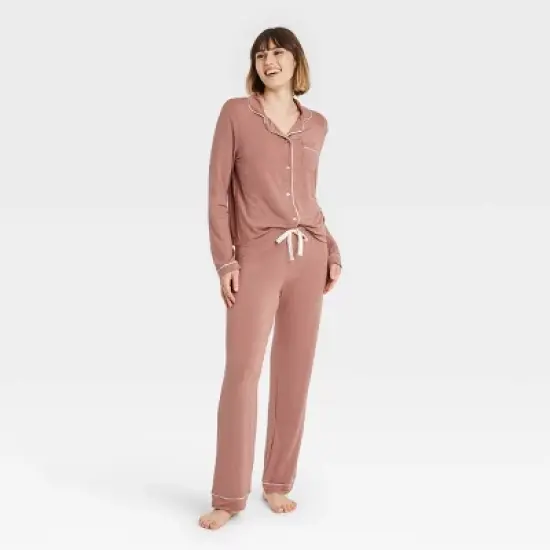Women's Beautifully Soft Long Sleeve Notch Collar Top and Pants Pajama Set - Stars Above&trade; image {3}