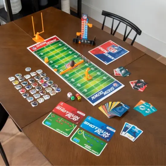 Buffalo Games NFL Showdown Card Game: Problem Solving, 15-20 Min Play, Includes Game Board, 2 Players image {8}