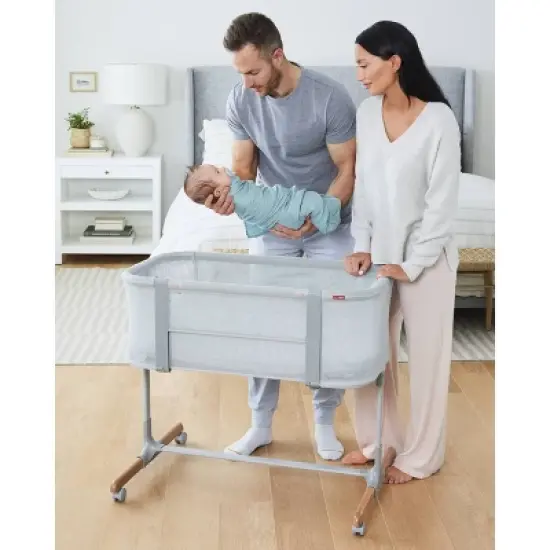 Skip Hop Cozy-Up 2-in-1 Bedside Sleeper & Bassinet image {6}