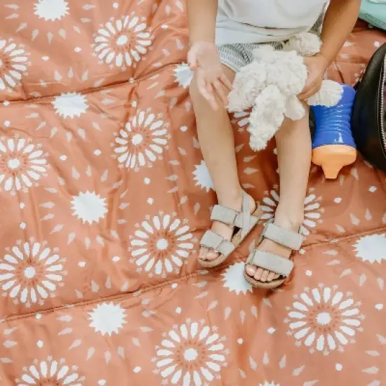 Little Unicorn 5' x 5' Outdoor Blanket image {4}