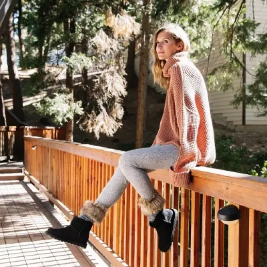 Bearpaw Women's Alyssa Boots image {4}