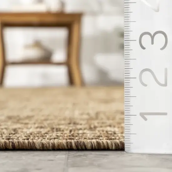 nuLOOM Candace Traditional Vintage Indoor/Outdoor Area Rug image {2}