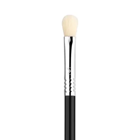 Sigma Beauty E25 Blending Makeup Brush image {1}