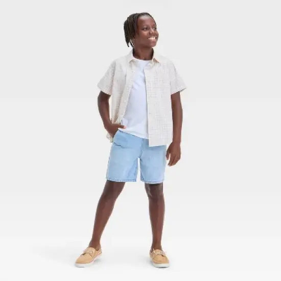 Boys' Pull-On 'Above the Knee' Denim Shorts - Cat & Jack&trade; image {2}