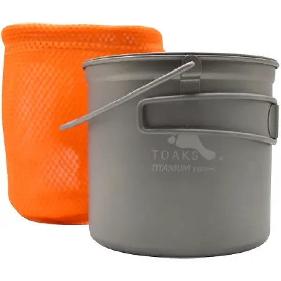 TOAKS 1100ml Titanium Camping Cooking Pot with Bail Handle and Lockable Lid image {1}