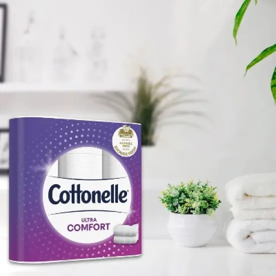 Cottonelle Ultra ComfortCare Strong Toilet Paper image {5}