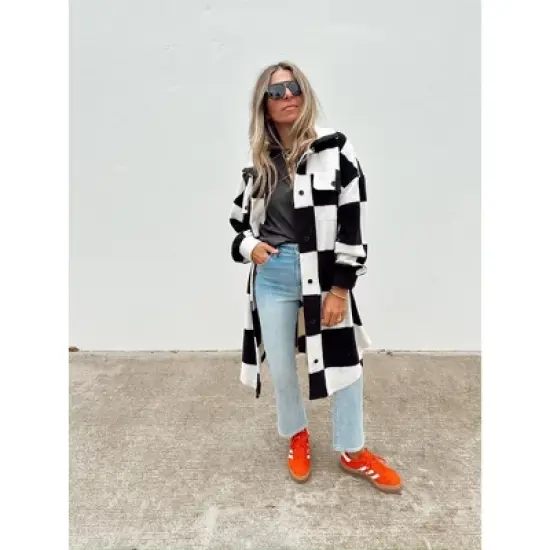 Women's Ascot + Hart Checkered Fleece Graphic Shacket image {3}