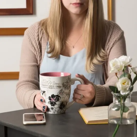 Pavilion Gift Company - Mom - 20 oz Cup - Drinkware image {2}