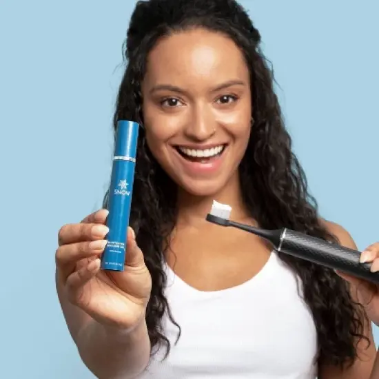 Snow Daily Whitening Booster Gel - 0.5oz image {3}