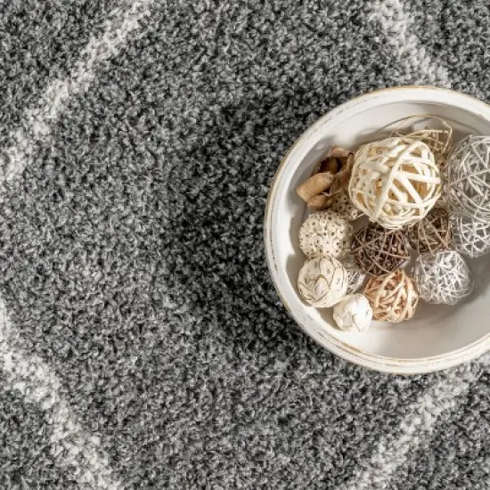 nuLOOM Tess Moroccan Shag Area Rug image {5}